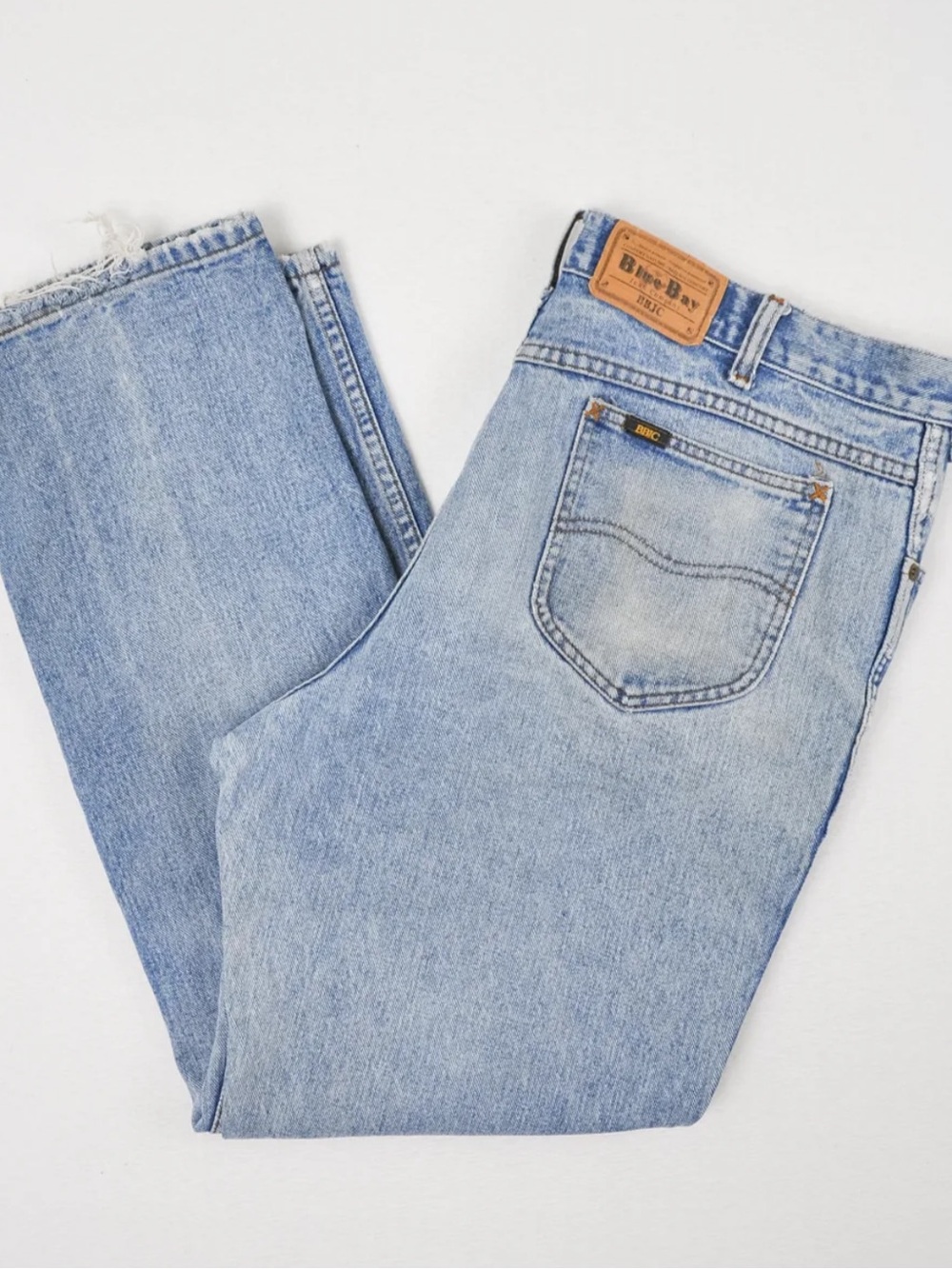 Vintage 90s made in Canada Blue Bay unisex Light Blue Straight-Leg Jeans 36x32